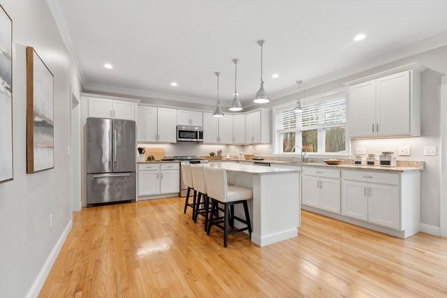 115 Forest St, Reading, MA 01867