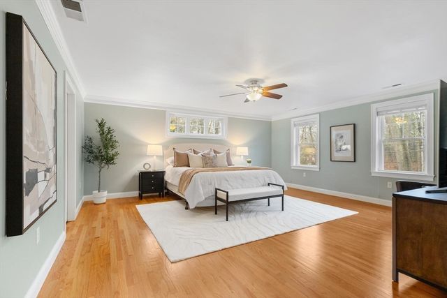 115 Forest St, Reading, MA 01867