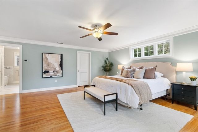 115 Forest St, Reading, MA 01867