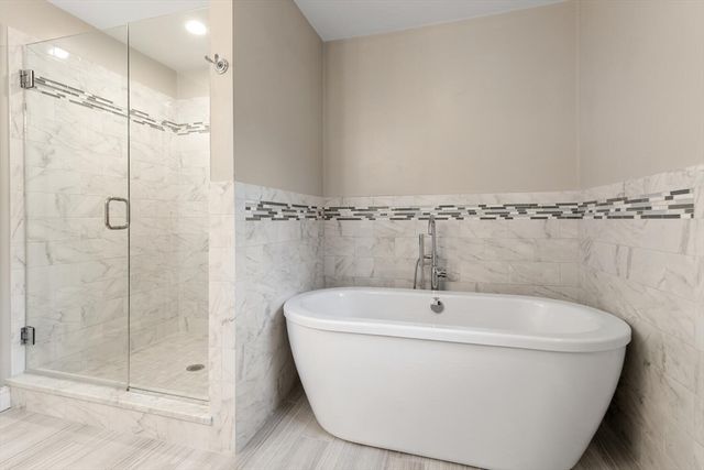 115 Forest St, Reading, MA 01867