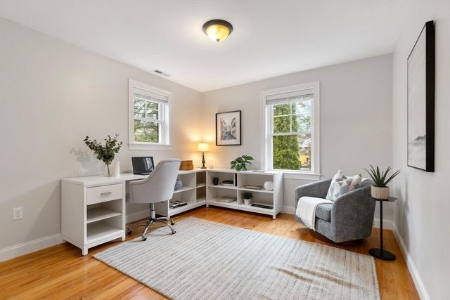 115 Forest St, Reading, MA 01867