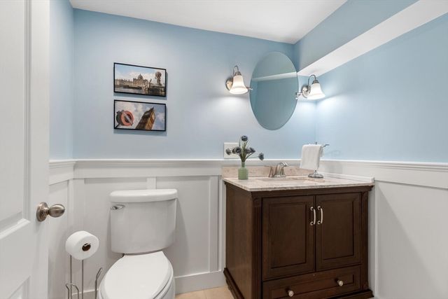 115 Forest St, Reading, MA 01867