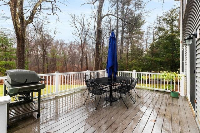 115 Forest St, Reading, MA 01867