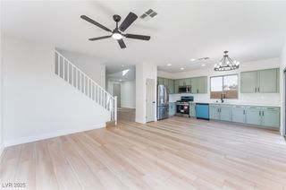 8421 Cheerful Brook Avenue, Las Vegas, NV 89143