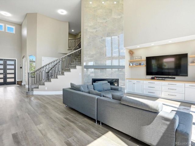 6536 S Riviera Way, Aurora, CO 80016