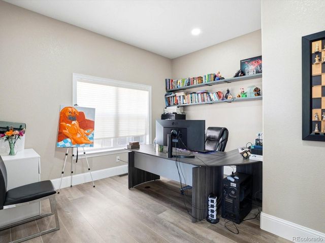 6536 S Riviera Way, Aurora, CO 80016