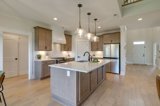 1545 Shalom St, Murfreesboro, TN 37128