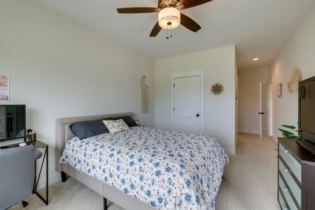 1545 Shalom St, Murfreesboro, TN 37128
