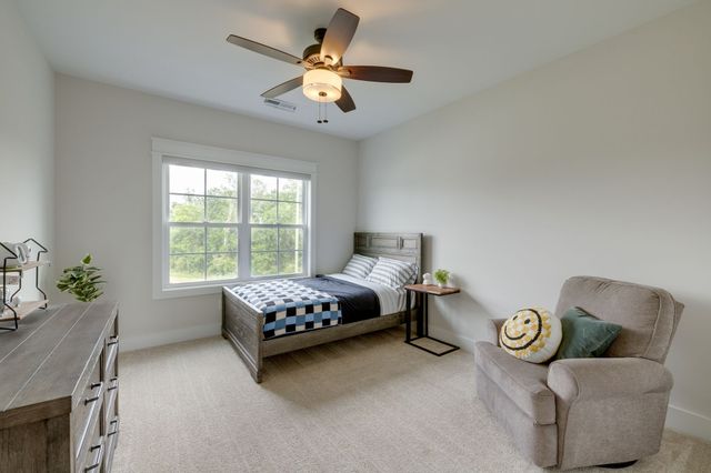 1545 Shalom St, Murfreesboro, TN 37128