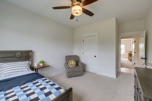 1545 Shalom St, Murfreesboro, TN 37128