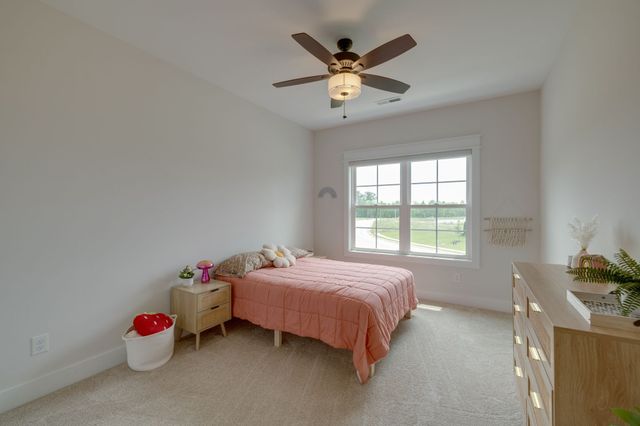 1545 Shalom St, Murfreesboro, TN 37128