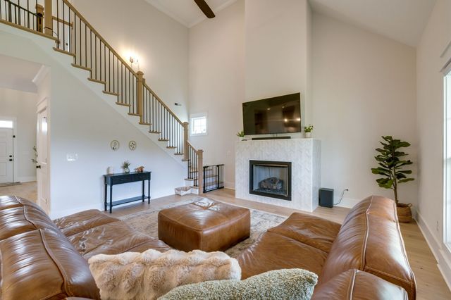 1545 Shalom St, Murfreesboro, TN 37128
