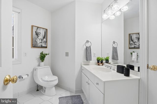 65 BORTONS RD, Marlton, NJ 08053