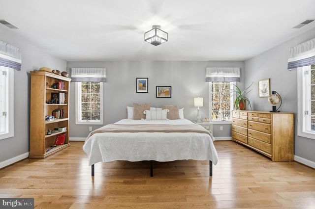 65 BORTONS RD, Marlton, NJ 08053