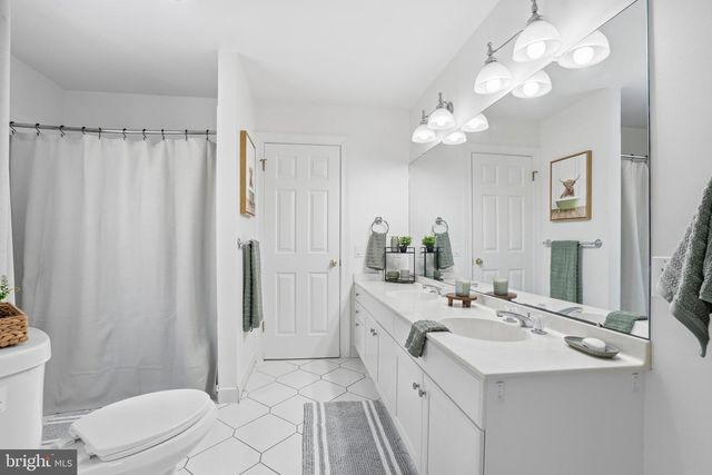 65 BORTONS RD, Marlton, NJ 08053