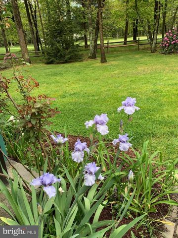 65 BORTONS RD, Marlton, NJ 08053