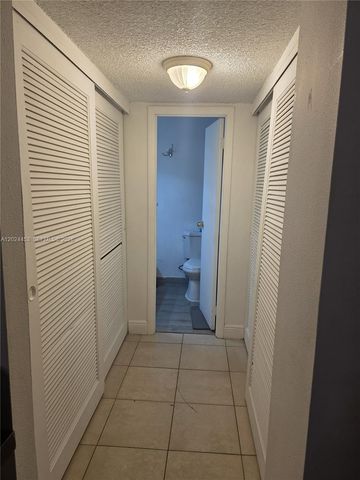 17901 NW 68th Ave T201, Hialeah, FL 33015