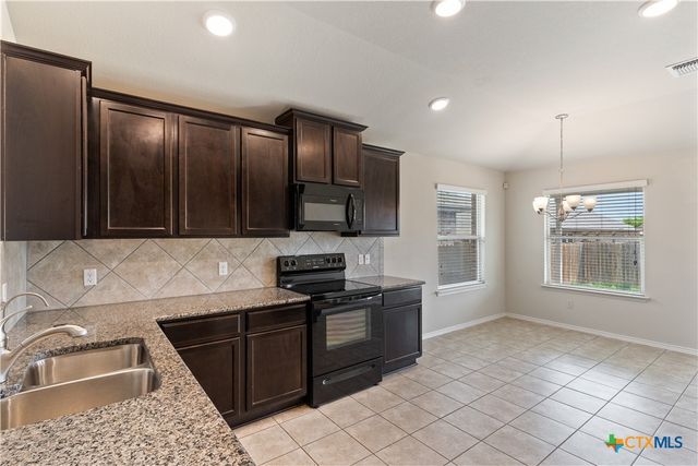 6313 Dorothy Muree Drive, Temple, TX 76502