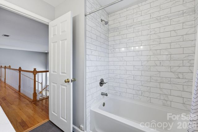 1854 Briarcrest Drive NW, Charlotte, NC 28269