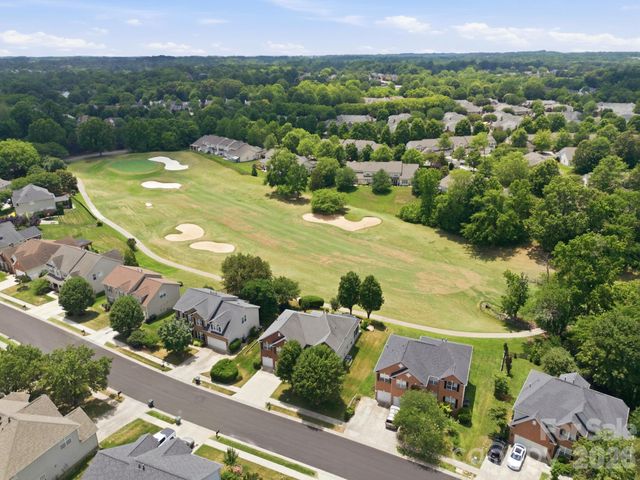 1854 Briarcrest Drive NW, Charlotte, NC 28269