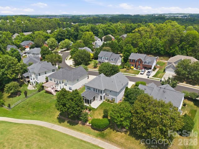 1854 Briarcrest Drive NW, Charlotte, NC 28269