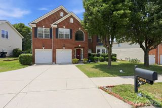 1854 Briarcrest Drive NW, Charlotte, NC 28269