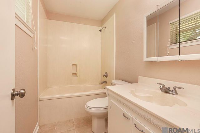 13034 Harold Rd, Gonzales, LA 70737