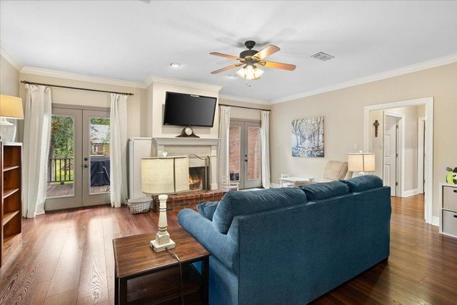 15 Rockwood, Hattiesburg, MS 39402