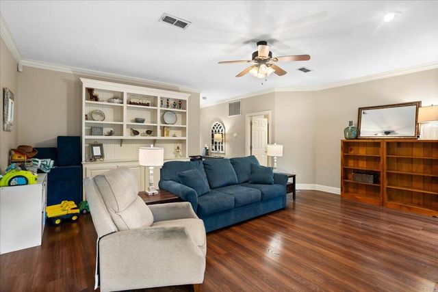 15 Rockwood, Hattiesburg, MS 39402