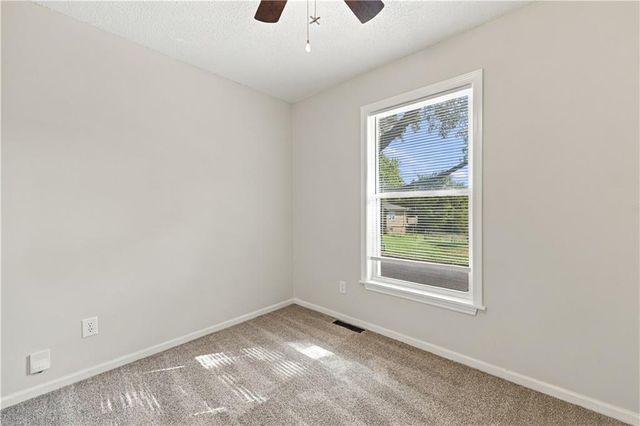 1622 N Emery Street, Independence, MO 64050