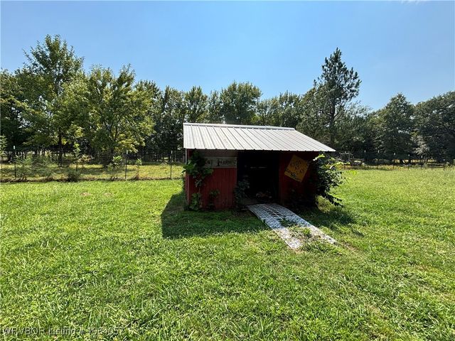 469958 E 1099 Road, Muldrow, OK 74948