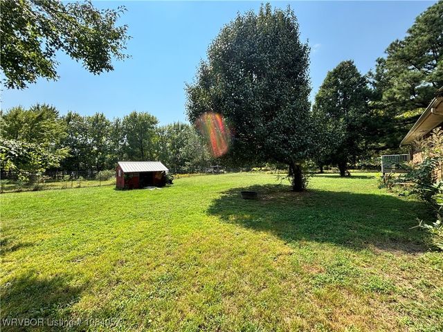 469958 E 1099 Road, Muldrow, OK 74948