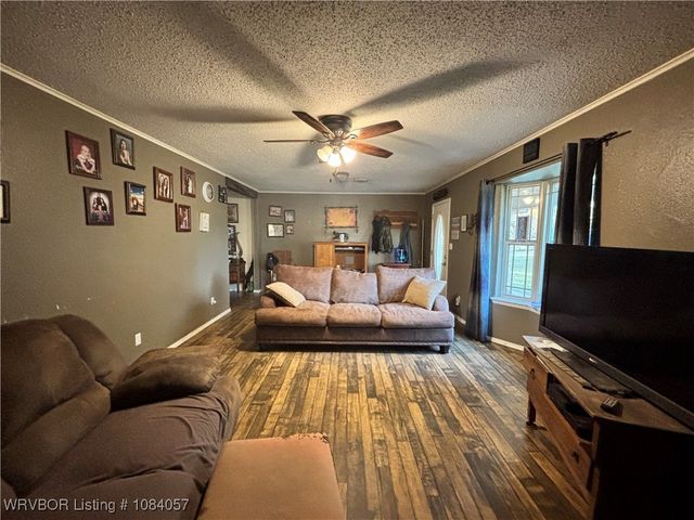 469958 E 1099 Road, Muldrow, OK 74948