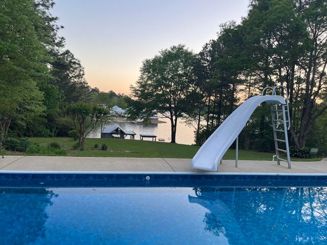 31 Lake Ridge Pt., Lumberton, MS 39455