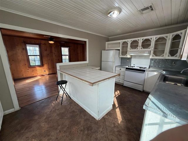 7421 Tammy Lane, Lake Charles, LA 70607