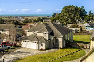 1665 Kristin Way, Mckinleyville, CA 95519