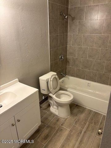 13 Northrup Drive, Brick, NJ 08724