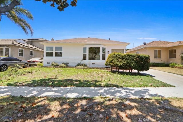 5113 Adenmoor Avenue, Lakewood, CA 90713