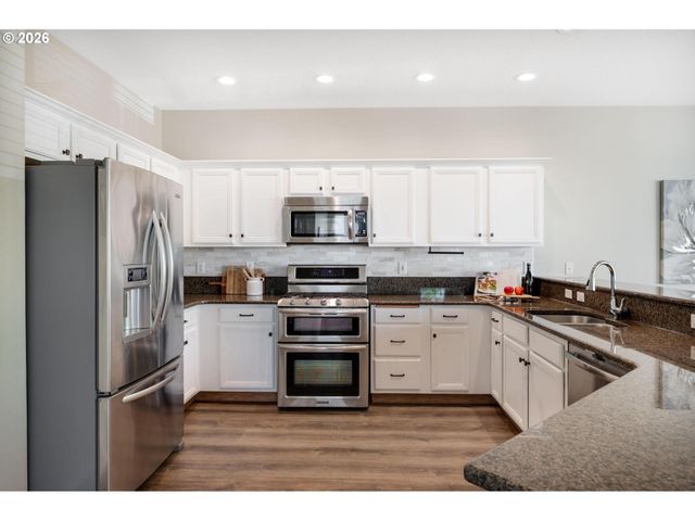 15486 Sw 144TH Ter, Portland, OR 97224