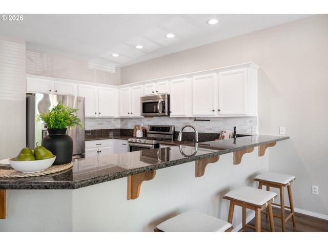 15486 Sw 144TH Ter, Portland, OR 97224