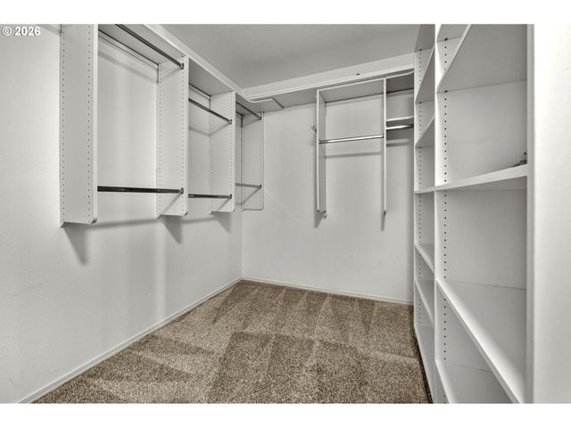 15486 Sw 144TH Ter, Portland, OR 97224