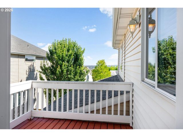 15486 Sw 144TH Ter, Portland, OR 97224