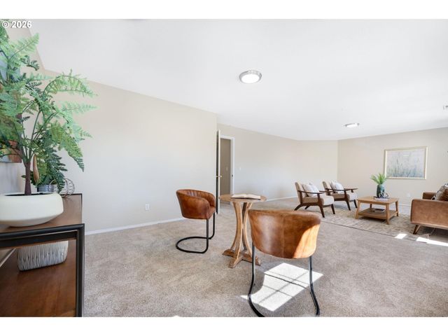 15486 Sw 144TH Ter, Portland, OR 97224
