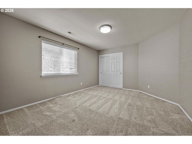 15486 Sw 144TH Ter, Portland, OR 97224