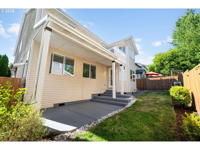 15486 Sw 144TH Ter, Portland, OR 97224
