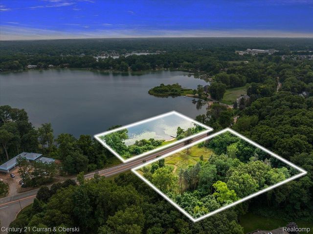 2770 Bogie Lake Road, White Lake Charter Township, MI 48386