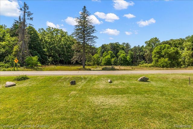 2770 Bogie Lake Road, White Lake Charter Township, MI 48386