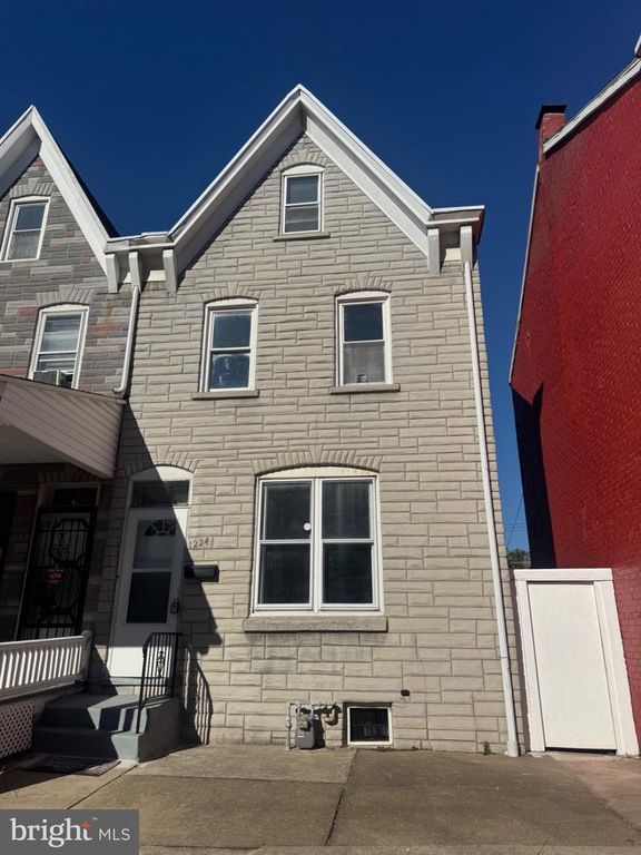 1224 MULBERRY ST, Reading, PA 19604