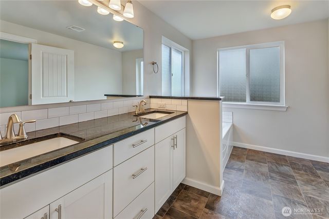 3735 37th Avenue Ct E, Tacoma, WA 98406