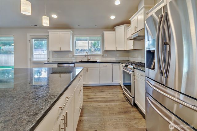 3735 37th Avenue Ct E, Tacoma, WA 98406